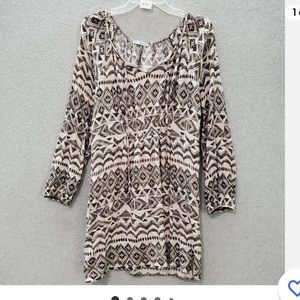 Maurices Dress Women XS Beige Geometric‎ Aztec Long Sleeve Scoop Neck Tie Dress